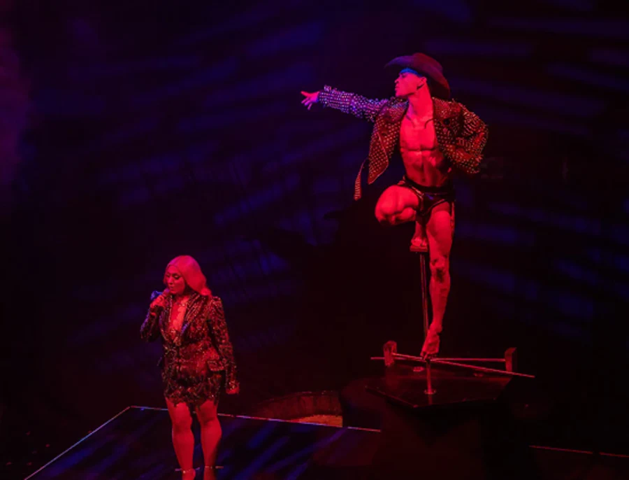 A breathtaking burlesque-style cirque cabaret